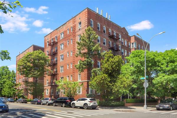 1500 Ocean Pkwy #2H, Brooklyn, NY 11230