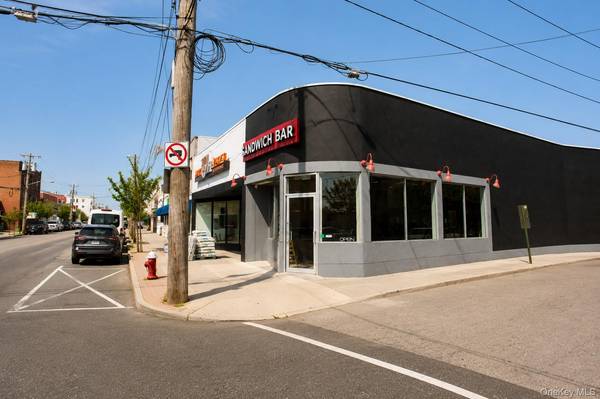 346 Central AVE, Lawrence, NY 11559