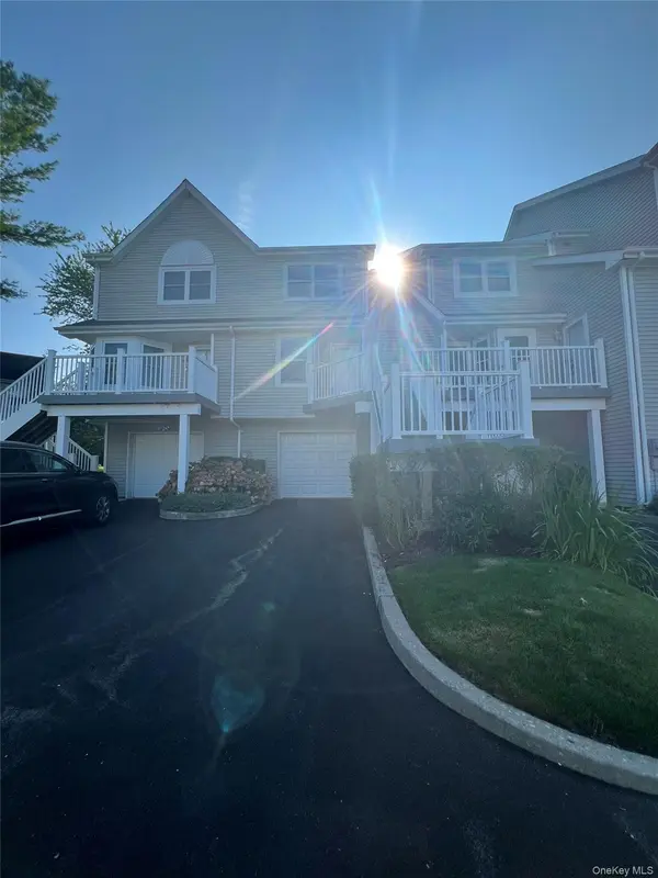 253 Windward DR, Port Jefferson, NY 11777