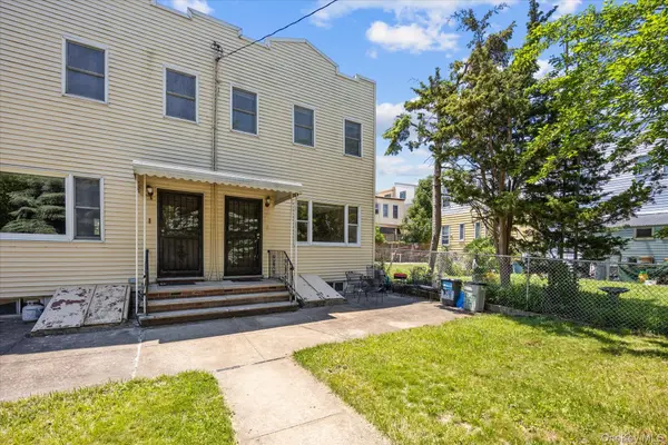 6112 56th DR, Maspeth, NY 11378