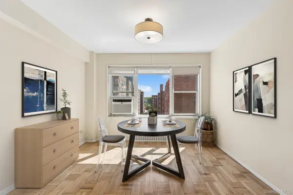 110-20 71st RD #707, Forest Hills, NY 11375