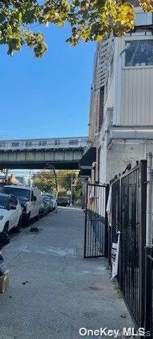 103-16 89th ST, Ozone Park, NY 11417