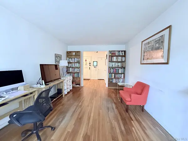 83-25 98th Street ST #6S, Woodhaven, NY 11421