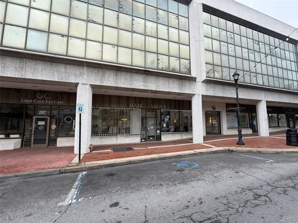 1 School ST #104, Glen Cove, NY 11542