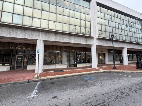 1 School ST #104, Glen Cove, NY 11542