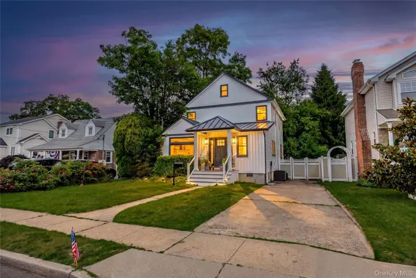 246 Oak ST, Bellmore, NY 11710