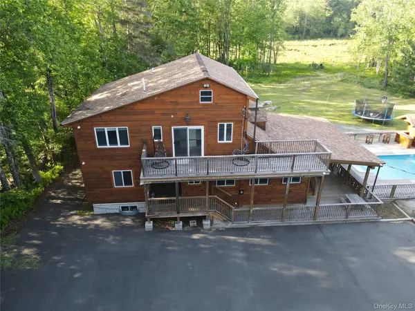 84 Mongaup RD, Hurleyville, NY 12747