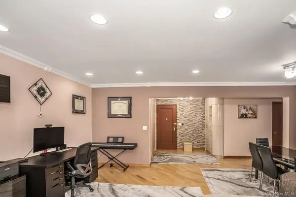 102-55 67th DR #4K, Forest Hills, NY 11375