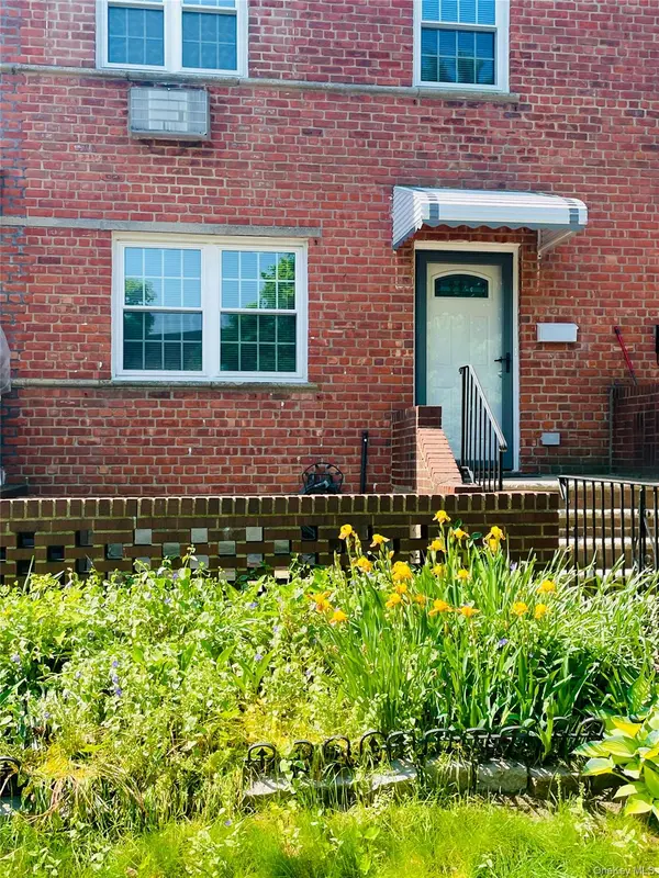 15022 58th AVE, Flushing, NY 11355