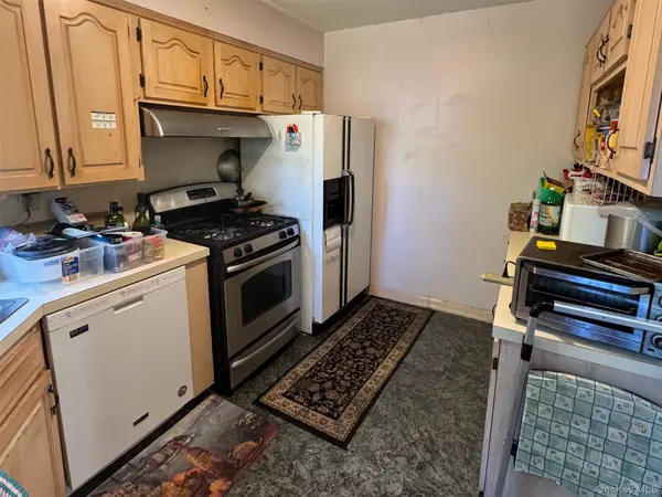 253 Eagle AVE, West Hempstead, NY 11552