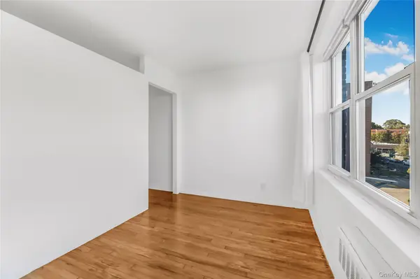 365 Bronx River RD #6C, Yonkers, NY 10704
