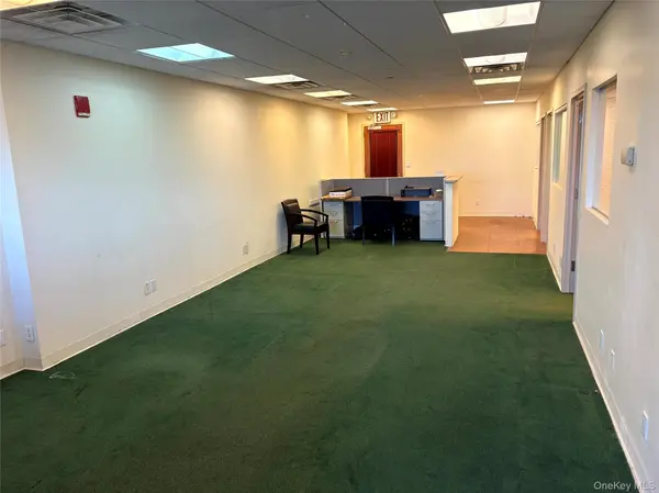 136-20 38th AVE #11A, Flushing, NY 11354