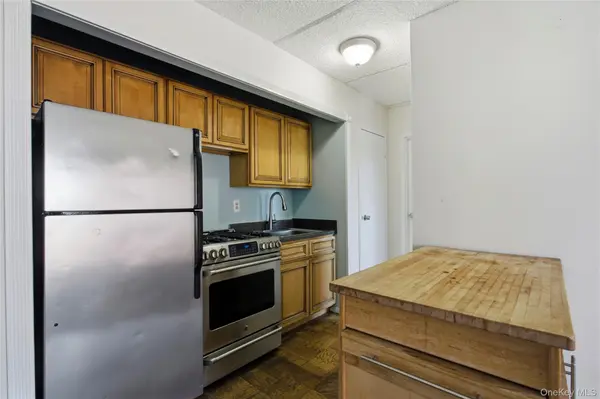 687 Bronx River RD #6C, Yonkers, NY 10704