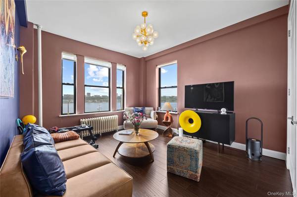725 Riverside DR #9C, New York (manhattan), NY 10031