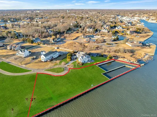 Lot 4 and Lot 11 Overlea CT, Bay Shore, NY 11706