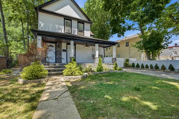 29 Elm AVE, Hempstead, NY 11550