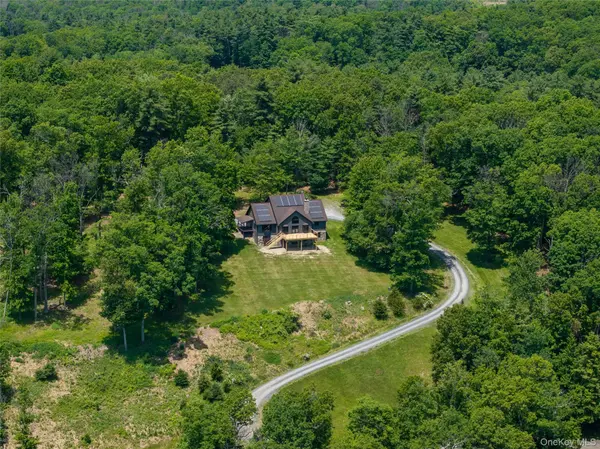 120 Rochester Center RD, Accord, NY 12404