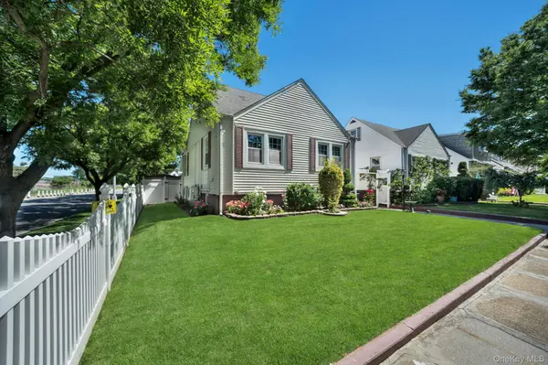 24415 85th RD, Bellerose, NY 11426
