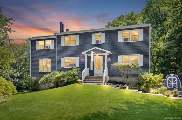 228 W Mombasha RD, Monroe, NY 10950