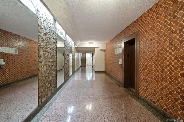 32-43 91 ST #A604, East Elmhurst, NY 11369