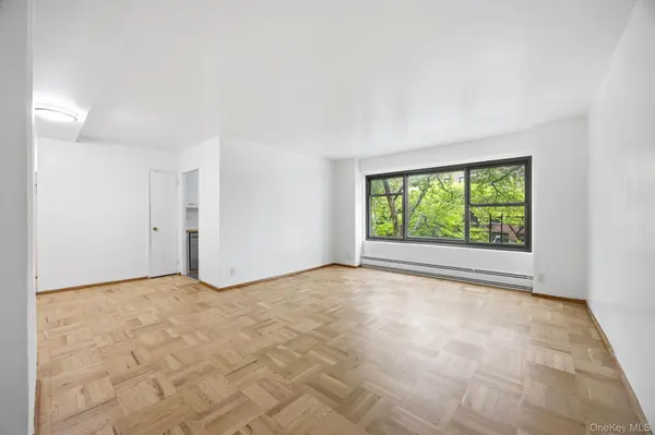 33-52 Crescent ST #4C, Astoria, NY 11106