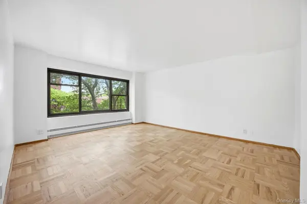 33-52 Crescent ST #4C, Astoria, NY 11106