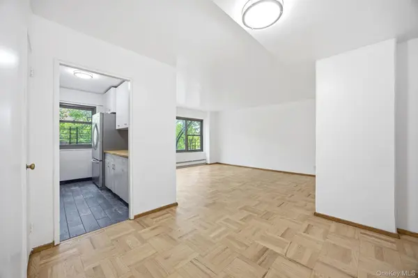 33-52 Crescent ST #4C, Astoria, NY 11106