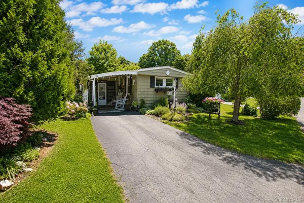 30 Tally-Ho DR, Dover Plains, NY 12522
