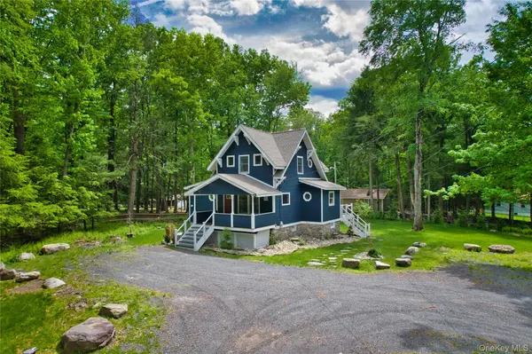 407 Yankee Lake RD, Wurtsboro, NY 12790