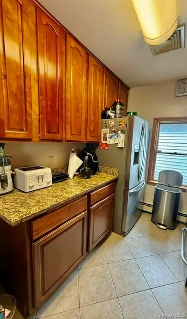 106 E 7th RD, Broad Channel, NY 11693