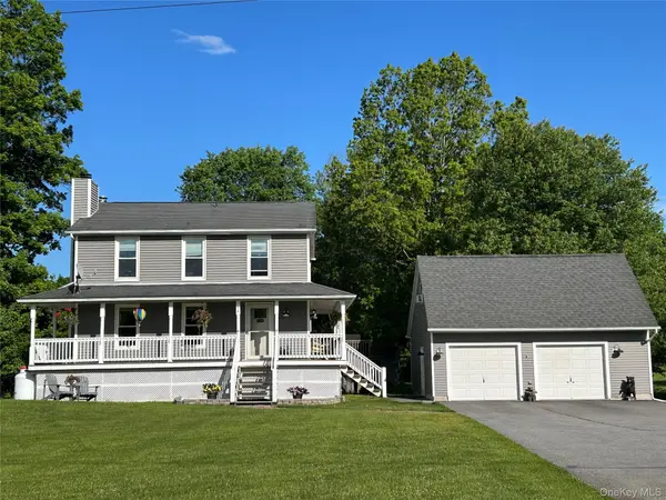 94 Jansen RD, Pine Bush, NY 12566