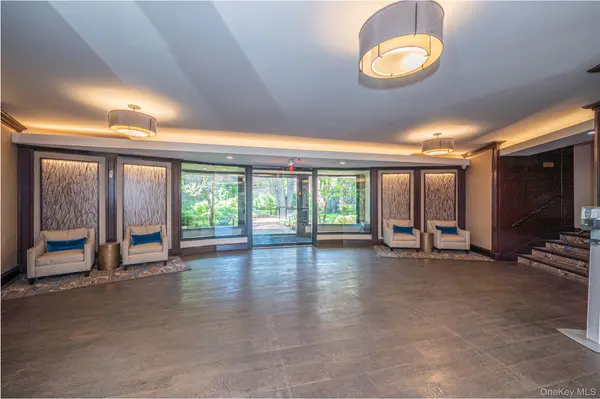 50 Brompton RD #Apt 3H, Great Neck, NY 11021