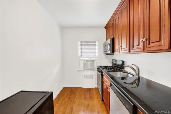 10 South #2F, Harrison, NY 10528