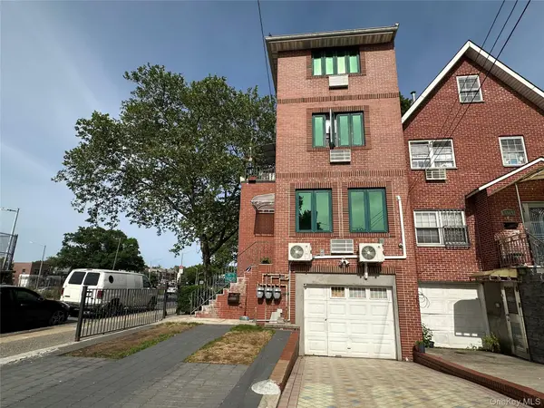 6111 159th ST, Fresh Meadows, NY 11365