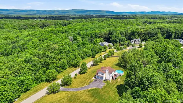 171 Decker DR, Walden, NY 12586