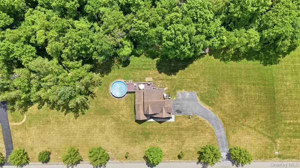 171 Decker DR, Walden, NY 12586