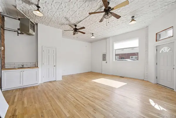 6803 76th ST, Middle Village, NY 11379