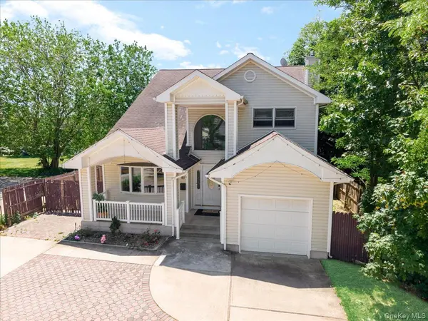 51 Atlantic AVE, Freeport, NY 11520