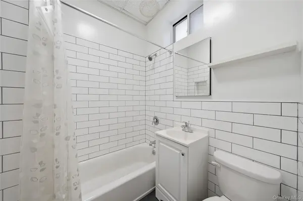 6805 76th ST, Middle Village, NY 11379