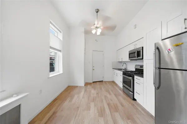 6805 76th ST, Middle Village, NY 11379