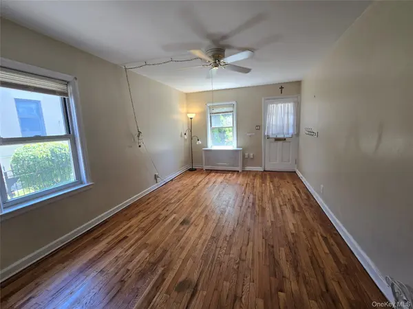 209-43 35 AVE #A, Bayside, NY 11361