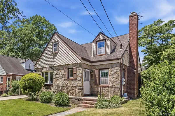 588 Adams AVE, West Hempstead, NY 11552