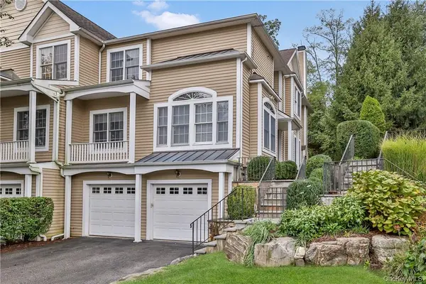 7 Hopkins LN, Armonk, NY 10504