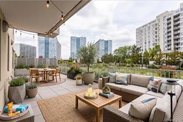 4022 College Point BLVD #6A, Flushing, NY 11354