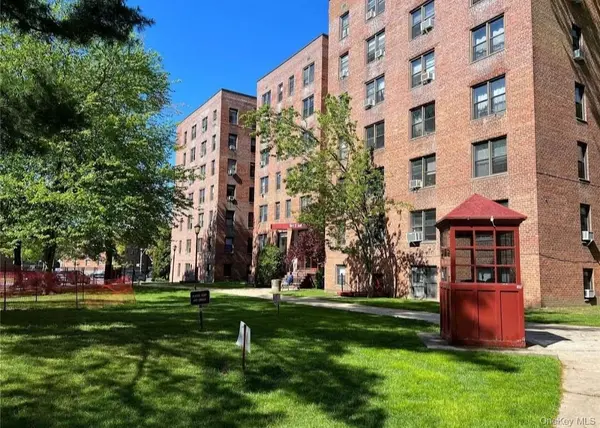 150-29 72 Rd #3L, Flushing, NY 11367