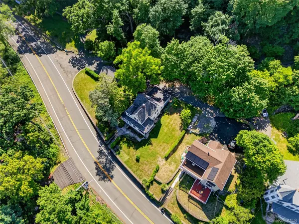 363 N Liberty DR, Tomkins Cove, NY 10986
