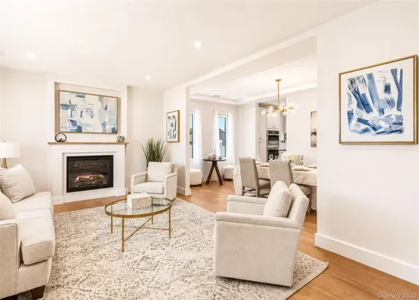 2412 Amherst ST, East Meadow, NY 11554