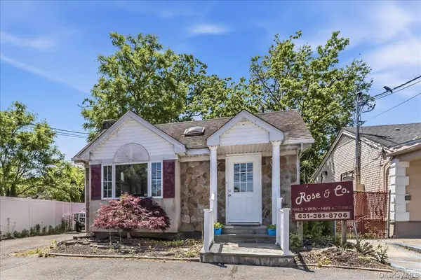 774 Townline RD, Hauppauge, NY 11788