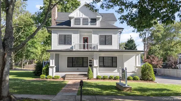34 Dewey ST, Huntington, NY 11743
