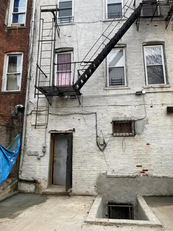 980 Sutter AVE, Brooklyn, NY 11208